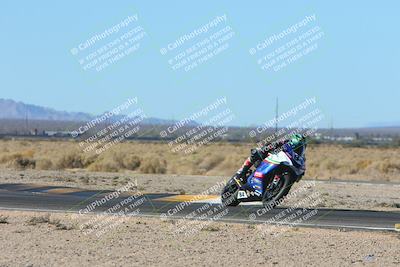 media/Jan-12-2025-CVMA (Sun) [[be1d2b16e3]]/Race 2-Supersport Middleweight/